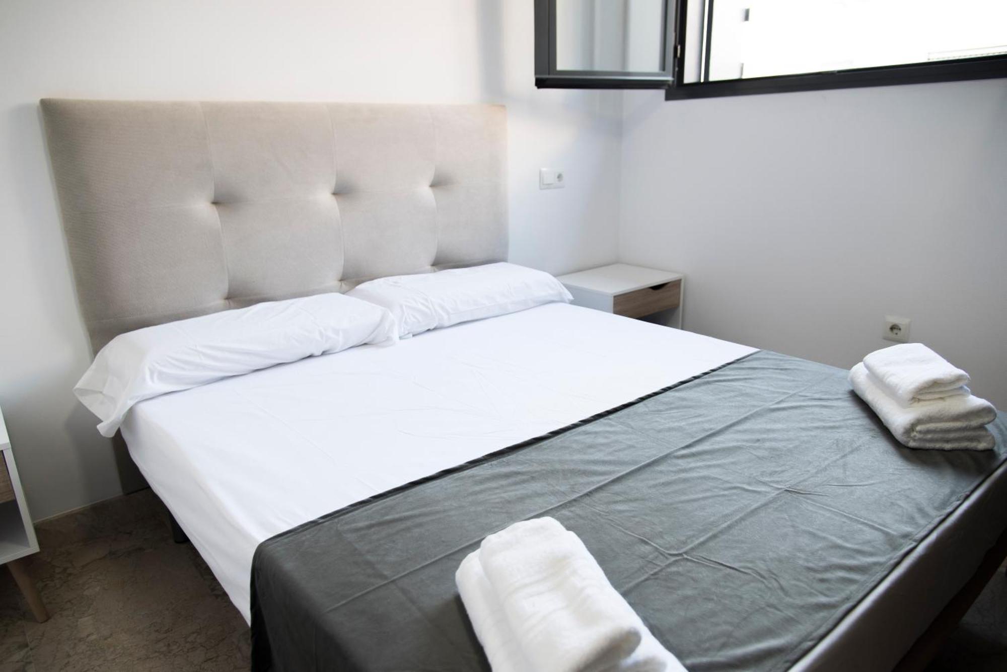 Free Parking Duplex Seville Ngoại thất bức ảnh